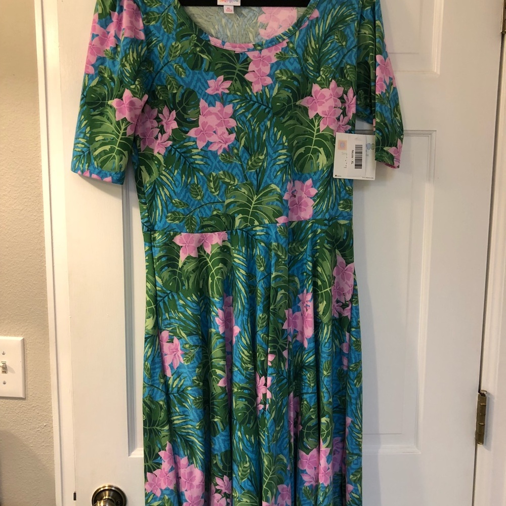 LuLaRoe Nicole